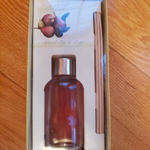 Spiced Fig and Pear Reed Diffuser NWB